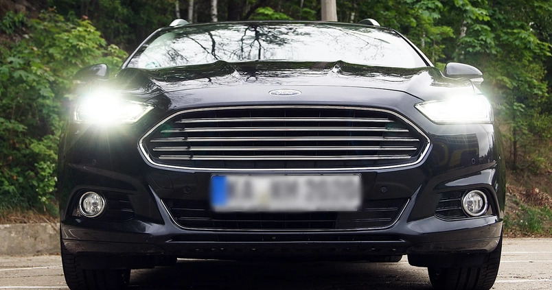 Ford Mondeo cena 57777 przebieg: 198745, rok produkcji 2015 z Wałbrzych małe 631